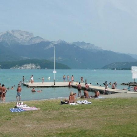 Chambre Privee 2 Pas Du Lac Chez L'Habitant Севрие Экстерьер фото